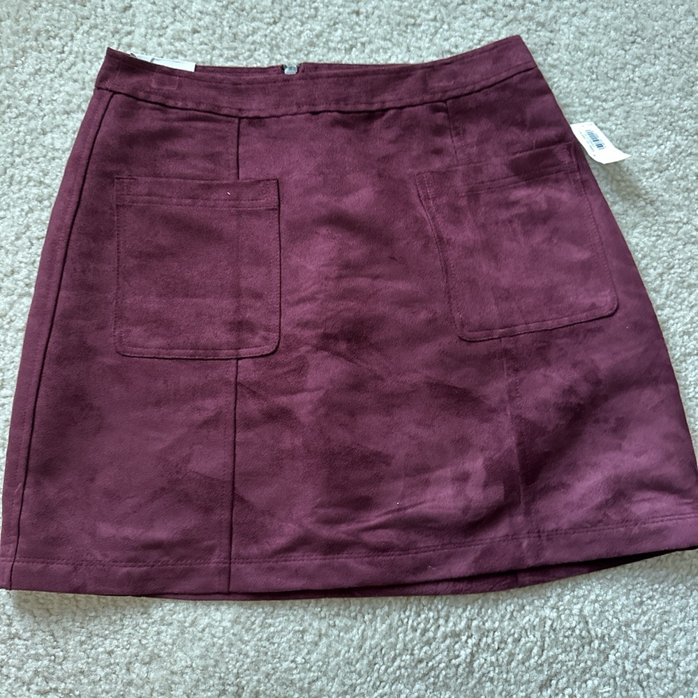 Old Navy Burgundy Skirt Size 4
